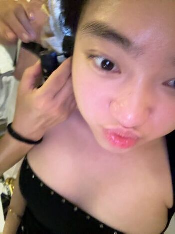 Full leaked Strawbeary th page private onlyfans photo