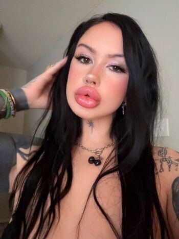 Full leaked Sum r private onlyfans photo