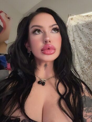 Full leaked Sum r private onlyfans photo