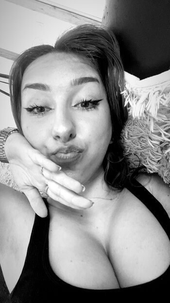 Full leaked Sznchqt private onlyfans photo
