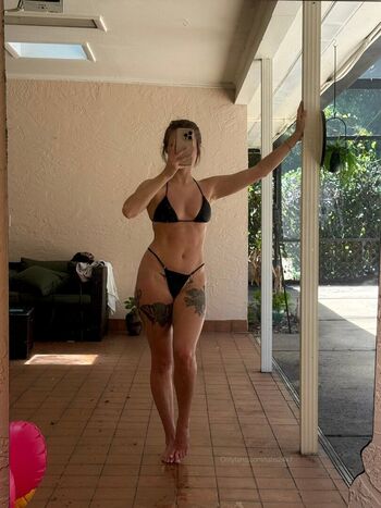 Full leaked Tabsx  page private onlyfans photo