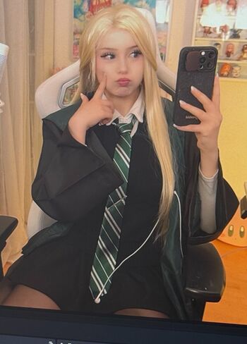 Full leaked Upminaa private onlyfans photo