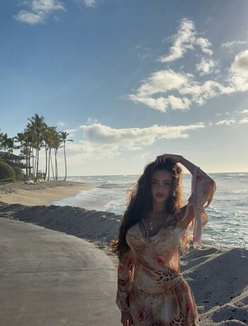 Full leaked Valya karnaval private onlyfans photo