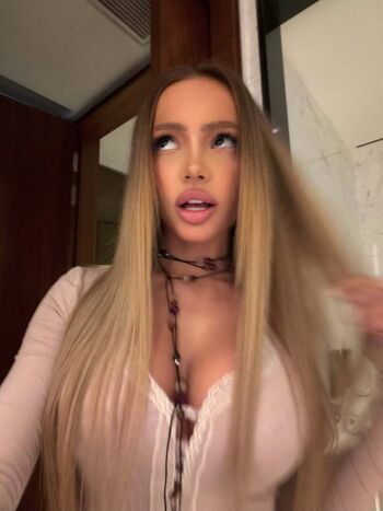 Full leaked Valya karnaval private onlyfans photo
