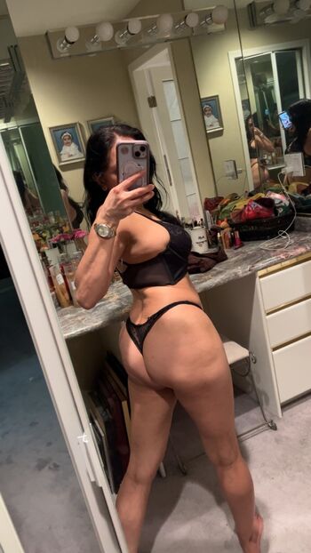 Full leaked Vancitymami private onlyfans photo