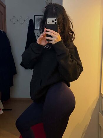 Full leaked Vaneeeer private onlyfans photo