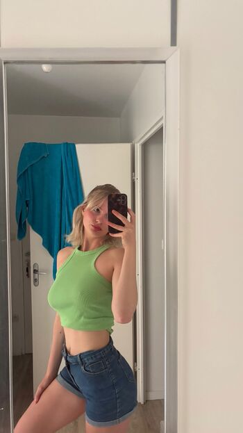 Full leaked Varvarik star page private onlyfans photo