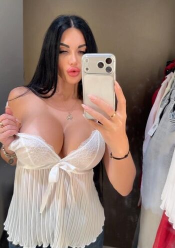 Full leaked Venami page private onlyfans photo