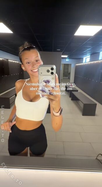 Full leaked Weristalexandra private onlyfans photo