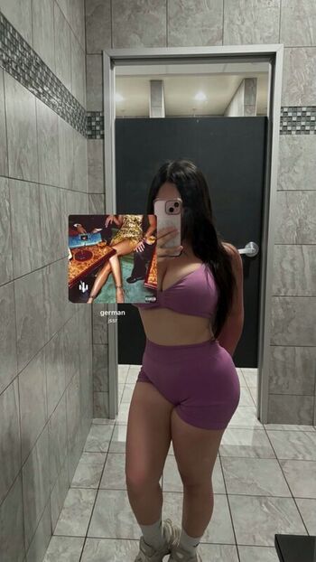 Full leaked Xee yang private onlyfans photo