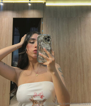 Full leaked Xmiranda private onlyfans photo