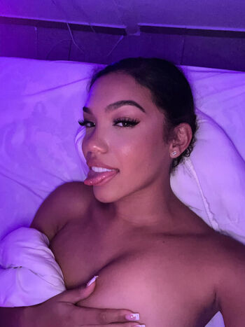 Full leaked Xttiona private onlyfans photo