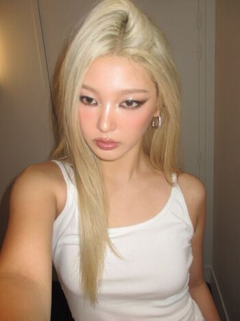 Full leaked Yoonchae page private onlyfans photo