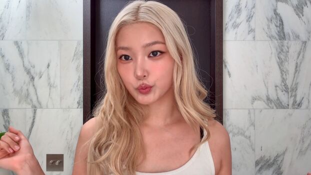 Full leaked Yoonchae page private onlyfans photo