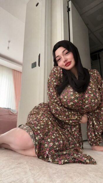 Full leaked Zelal page private onlyfans photo